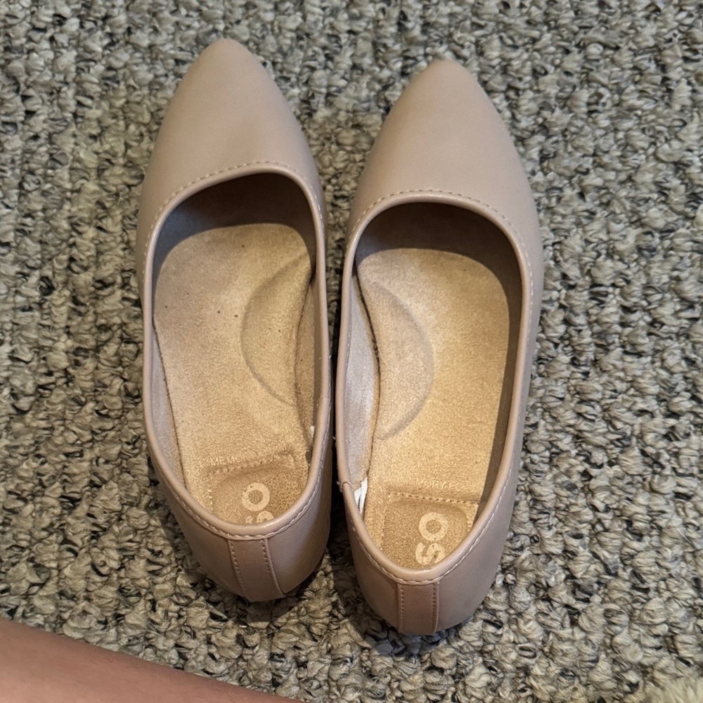 SO Women's Beige Flats